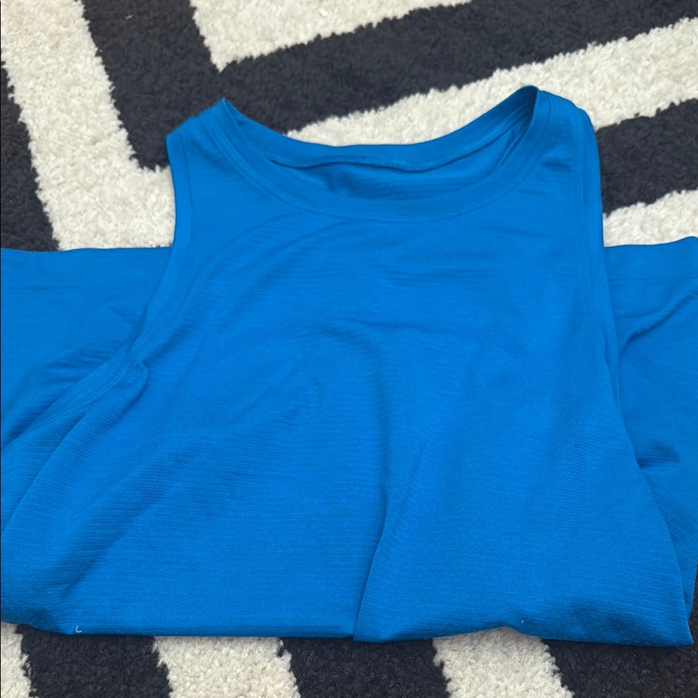 Lululemon Swiftly Tech High-Neck Tank top 2.0 *Race Length*